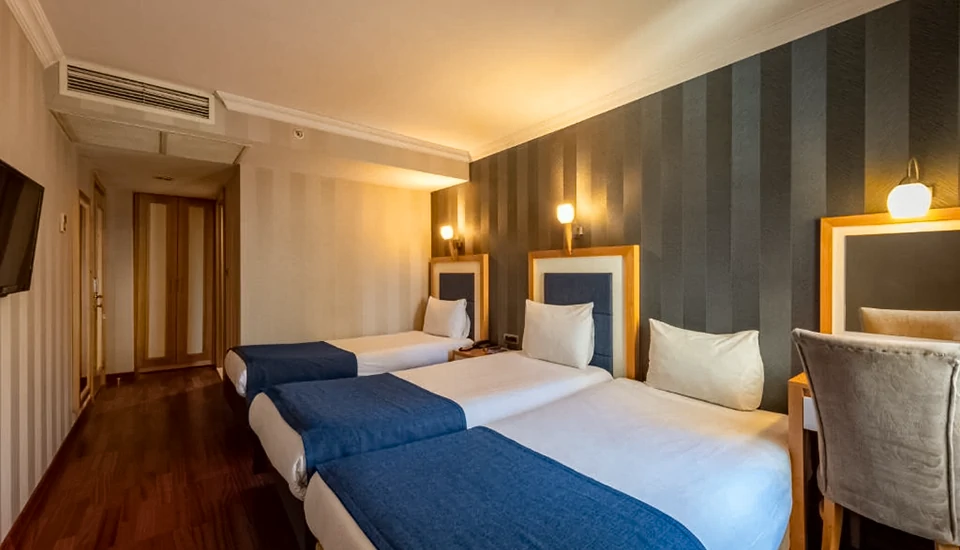 هتل نوا پلازا تکسیم اسکوئر